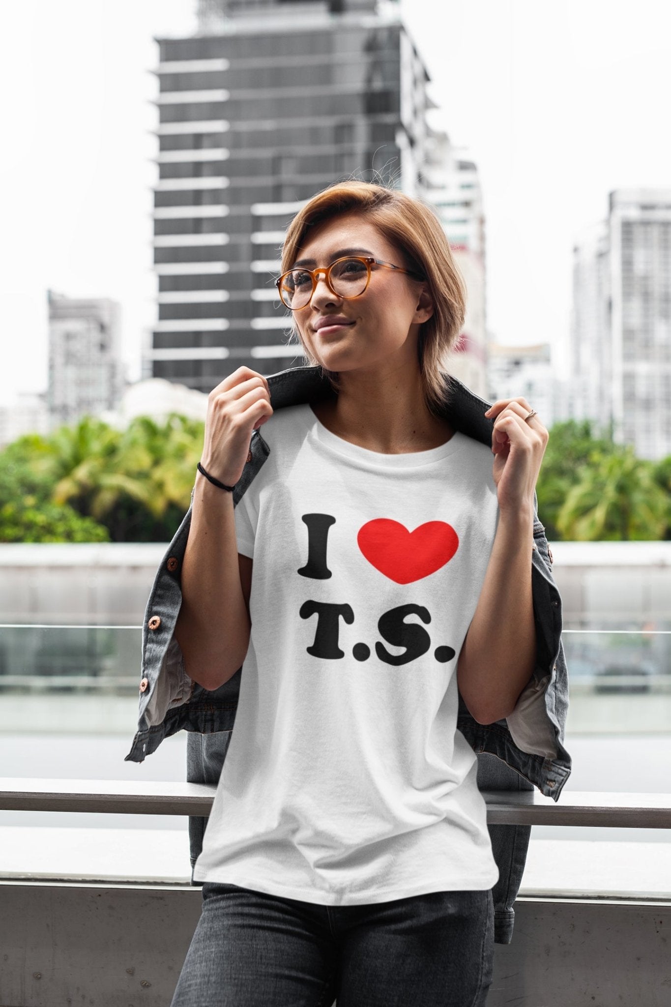 I Heart TS - Donkey Tees T-shirt